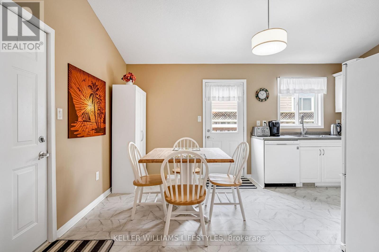 1423 South Wenige Drive, London North, Ontario  N5X 4N1 - Photo 9 - X12738422