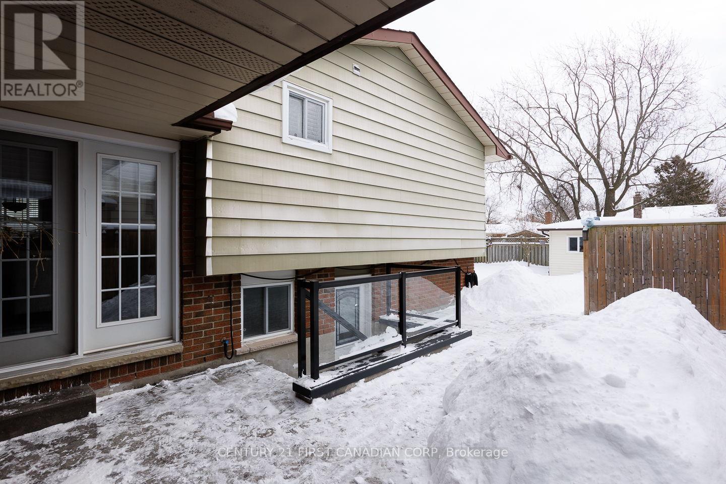 118 Rosamond Crescent, London South, Ontario  N6E 2M9 - Photo 36 - X12738502