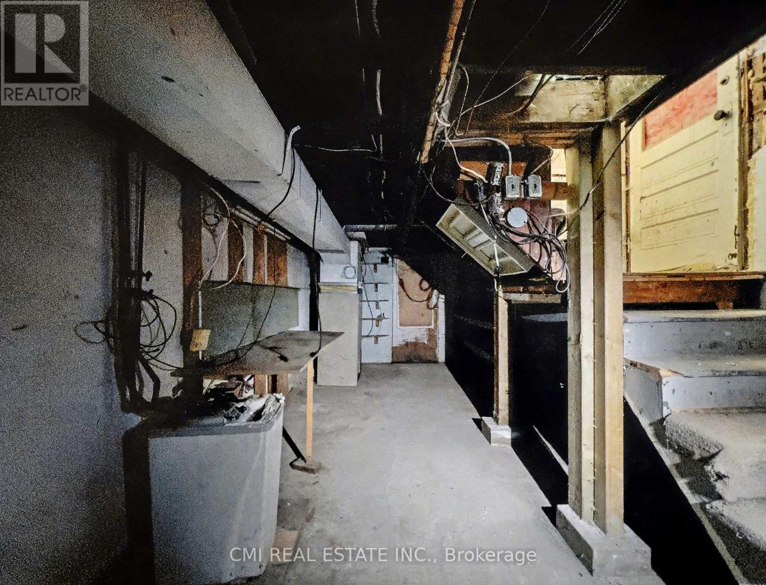 135 Madison Avenue S, Kitchener, Ontario  N2G 3M4 - Photo 42 - X12488322