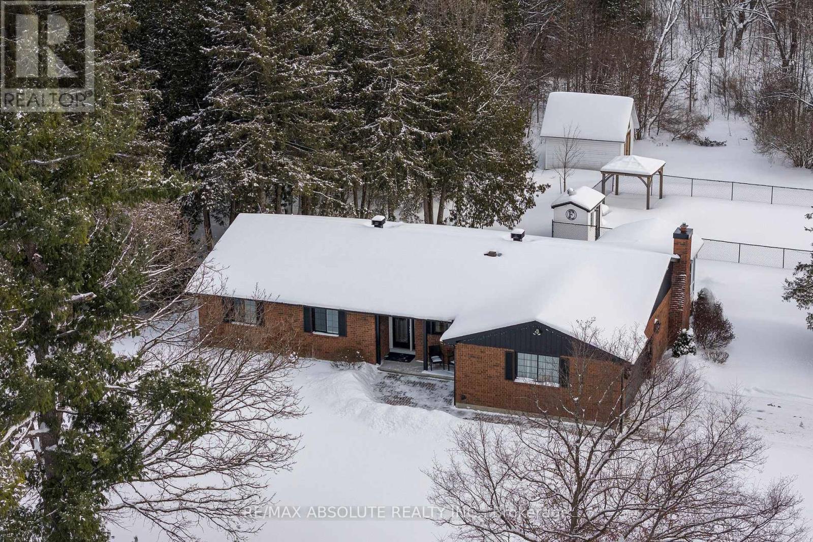 131 Burns Drive, Mcnab/braeside, Ontario  K0A 1G0 - Photo 1 - X12738322