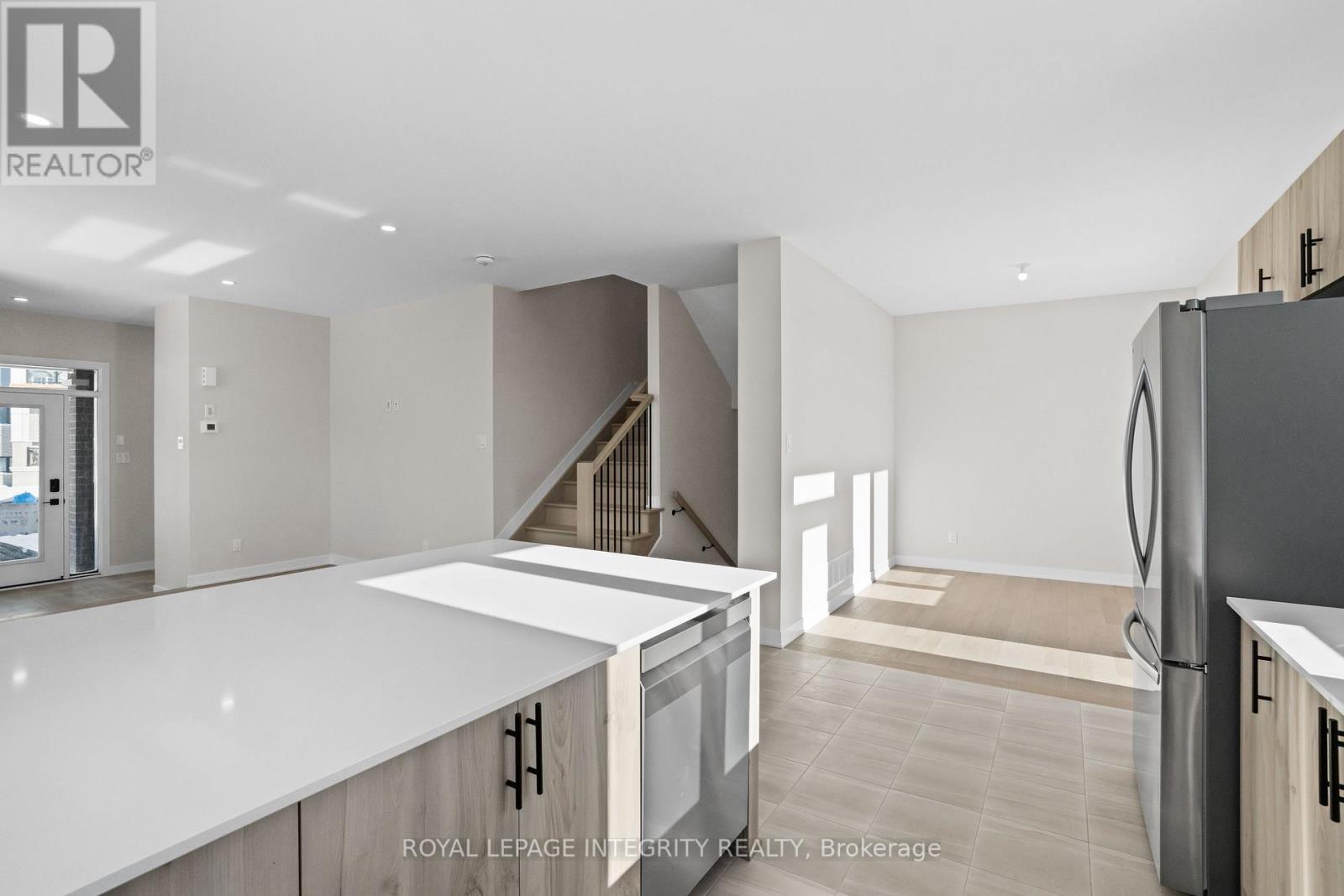 166 Beebalm Crescent, Ottawa, Ontario  K2J 7G7 - Photo 10 - X12738356