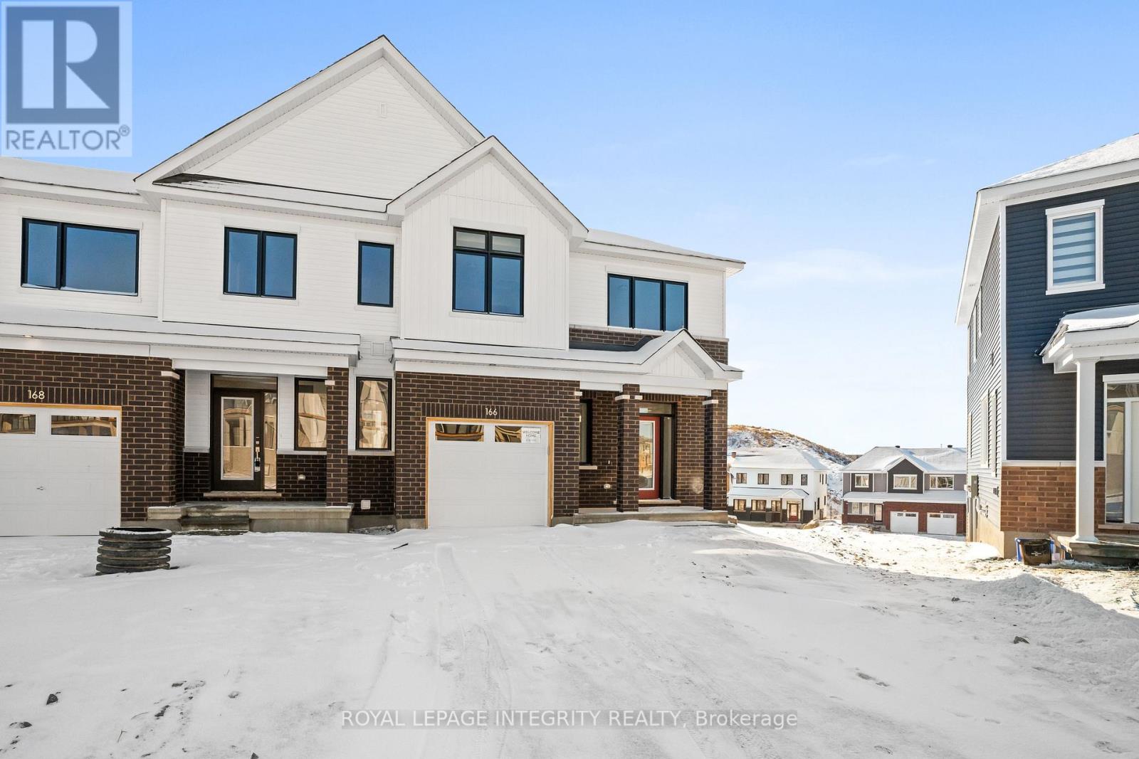 166 Beebalm Crescent, Ottawa, Ontario  K2J 7G7 - Photo 2 - X12738356