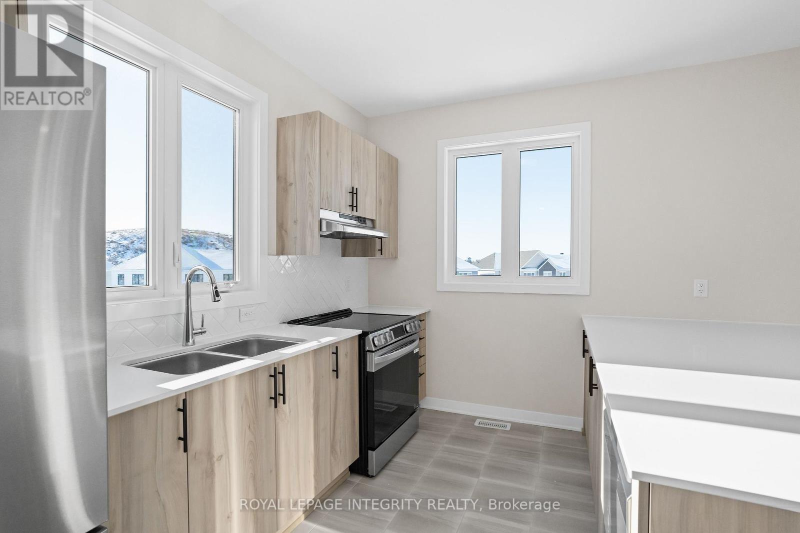 166 Beebalm Crescent, Ottawa, Ontario  K2J 7G7 - Photo 9 - X12738356