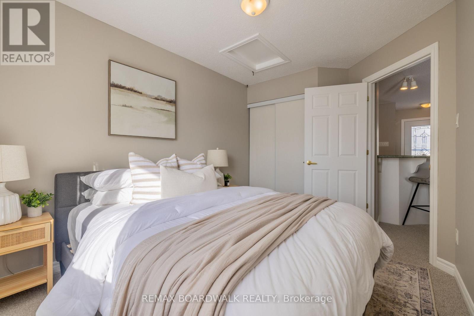 206 Oak Leaf Private, Ottawa, Ontario  K0A 2Z0 - Photo 19 - X12738510