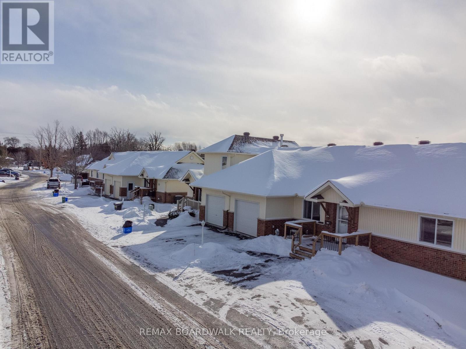 206 Oak Leaf Private, Ottawa, Ontario  K0A 2Z0 - Photo 27 - X12738510