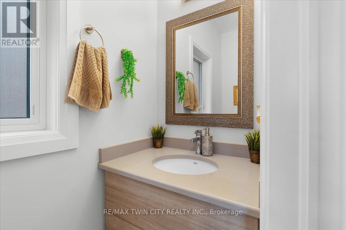 657 Benninger Drive, Kitchener, Ontario  N2E 0J2 - Photo 5 - X12488568