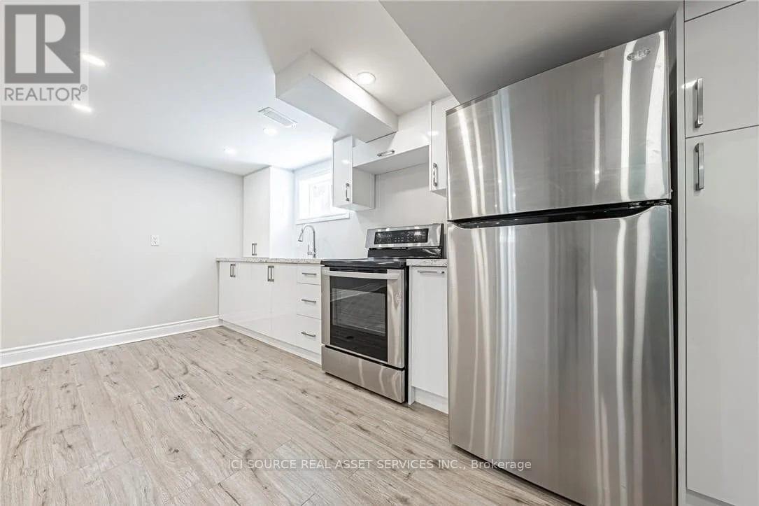 Lower - 194 Crockett Street, Hamilton, Ontario  L8V 1H2 - Photo 2 - X12658302