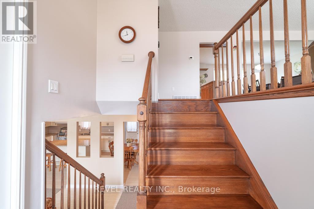 3641 Rapids View Drive, Niagara Falls, Ontario  L2G 7M8 - Photo 12 - X12678342