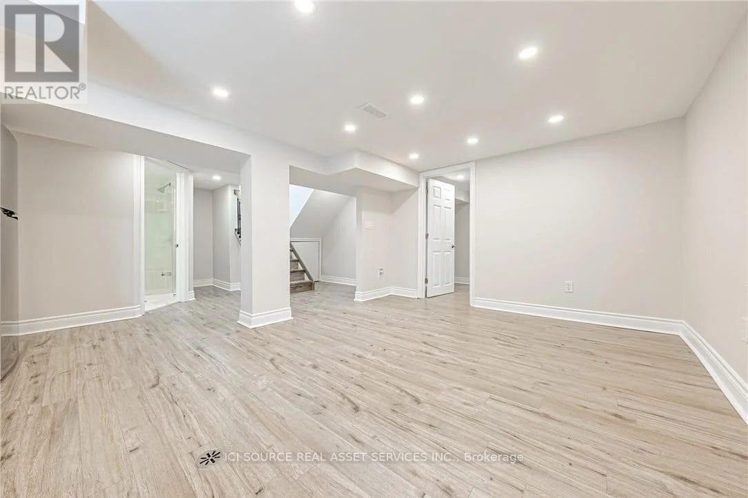 Lower - 194 Crockett Street, Hamilton, Ontario  L8V 1H2 - Photo 5 - X12658302