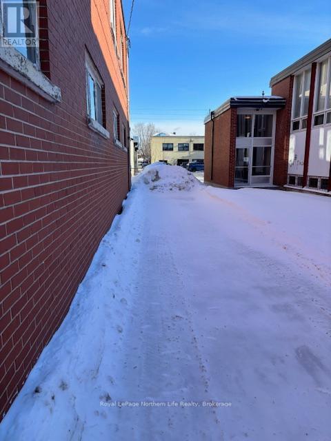 122-126 Mcintyre Street E, North Bay, Ontario  P1B 1C4 - Photo 3 - X12738352