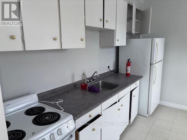 122-126 Mcintyre Street E, North Bay, Ontario  P1B 1C4 - Photo 30 - X12738352