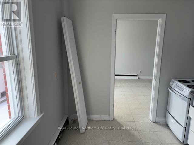 122-126 Mcintyre Street E, North Bay, Ontario  P1B 1C4 - Photo 33 - X12738352