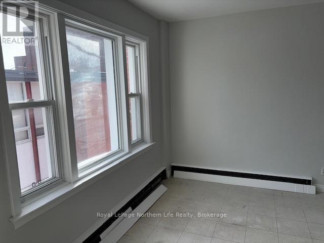 122-126 Mcintyre Street E, North Bay, Ontario  P1B 1C4 - Photo 35 - X12738352