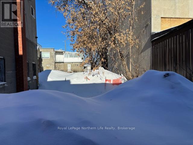 122-126 Mcintyre Street E, North Bay, Ontario  P1B 1C4 - Photo 5 - X12738352