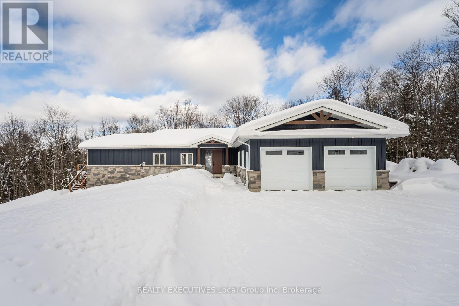 1070 Four Mile Lake Road, North Bay, Ontario  P1B 8G2 - Photo 1 - X12738388