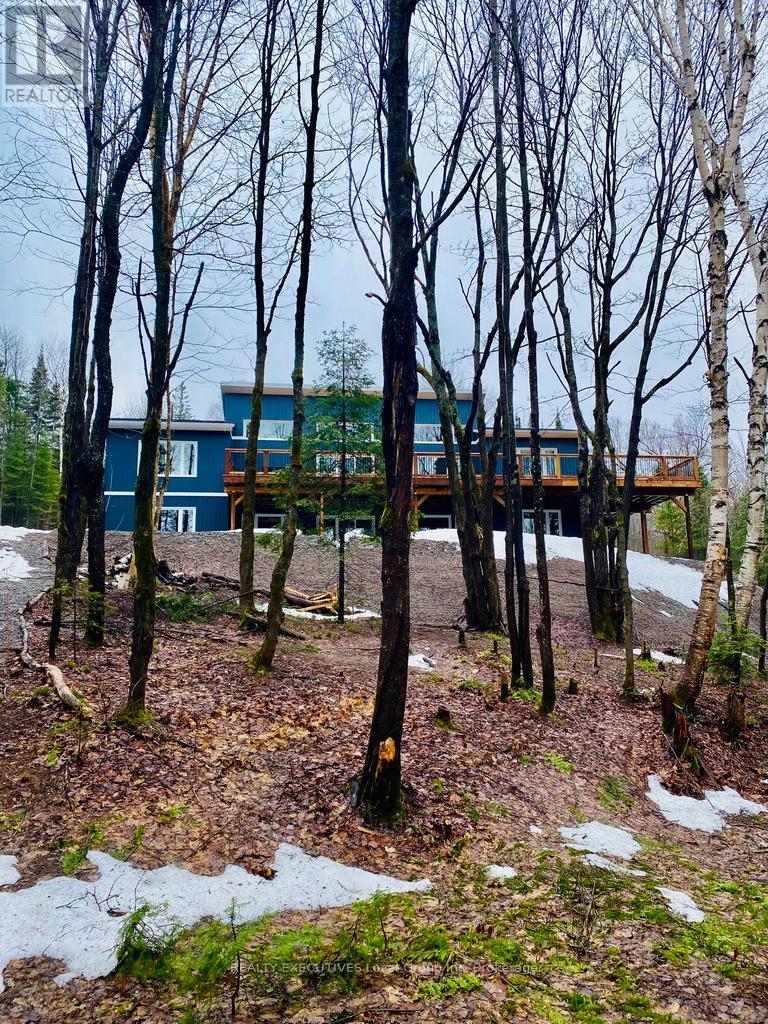 1070 Four Mile Lake Road, North Bay, Ontario  P1B 8G2 - Photo 39 - X12738388