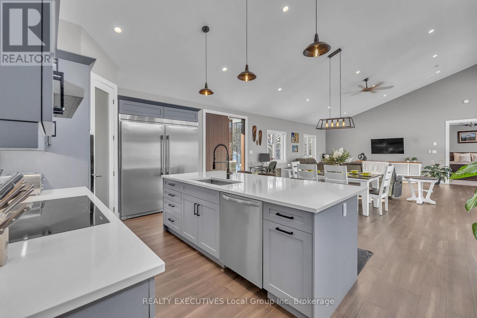 1070 Four Mile Lake Road, North Bay, Ontario  P1B 8G2 - Photo 6 - X12738388