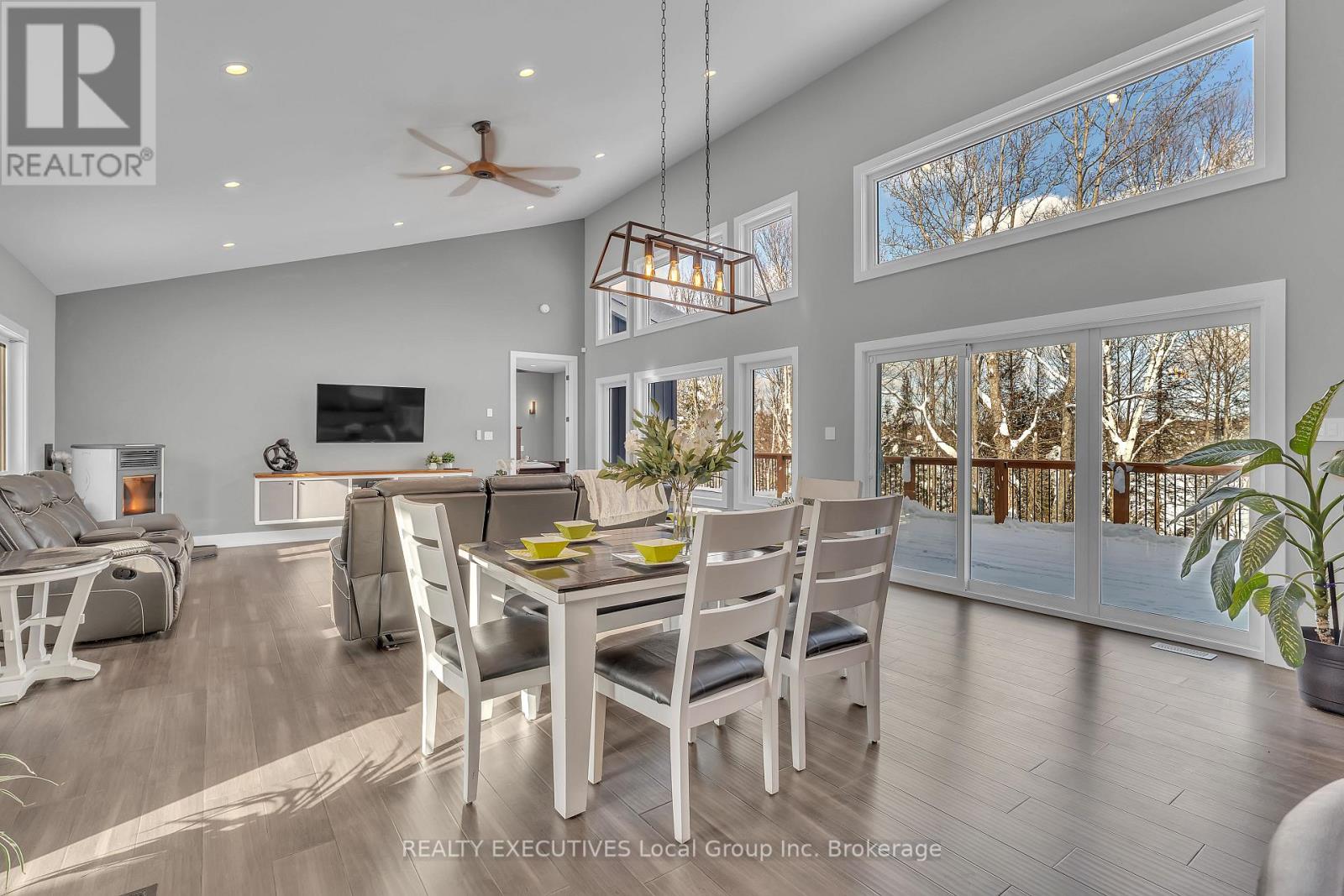 1070 Four Mile Lake Road, North Bay, Ontario  P1B 8G2 - Photo 9 - X12738388