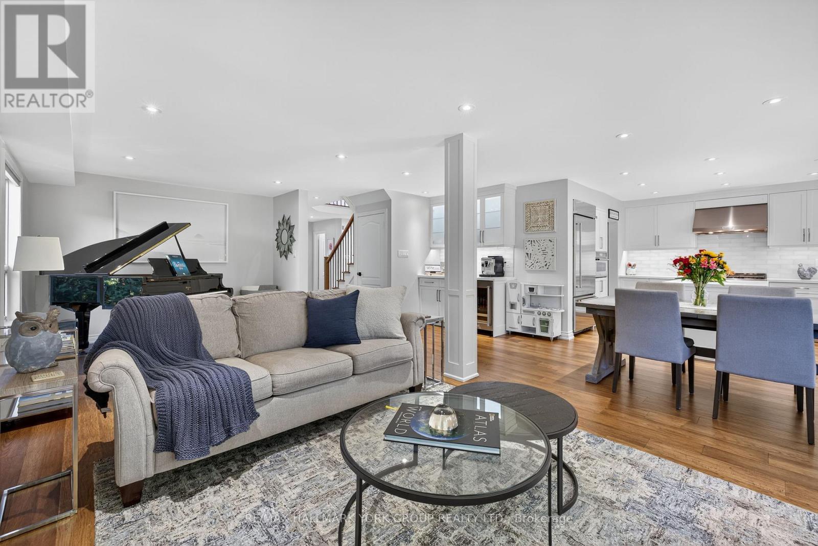 341 Gaston Place, Newmarket, Ontario  L3Y 8M4 - Photo 10 - N12737684