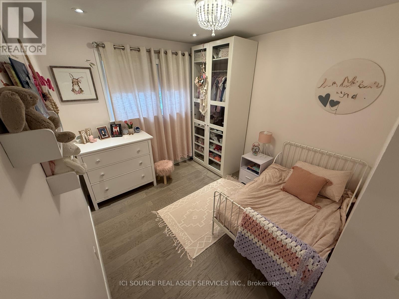 33 Hazelbury Drive, King, Ontario  L0G 1N0 - Photo 9 - N12737974