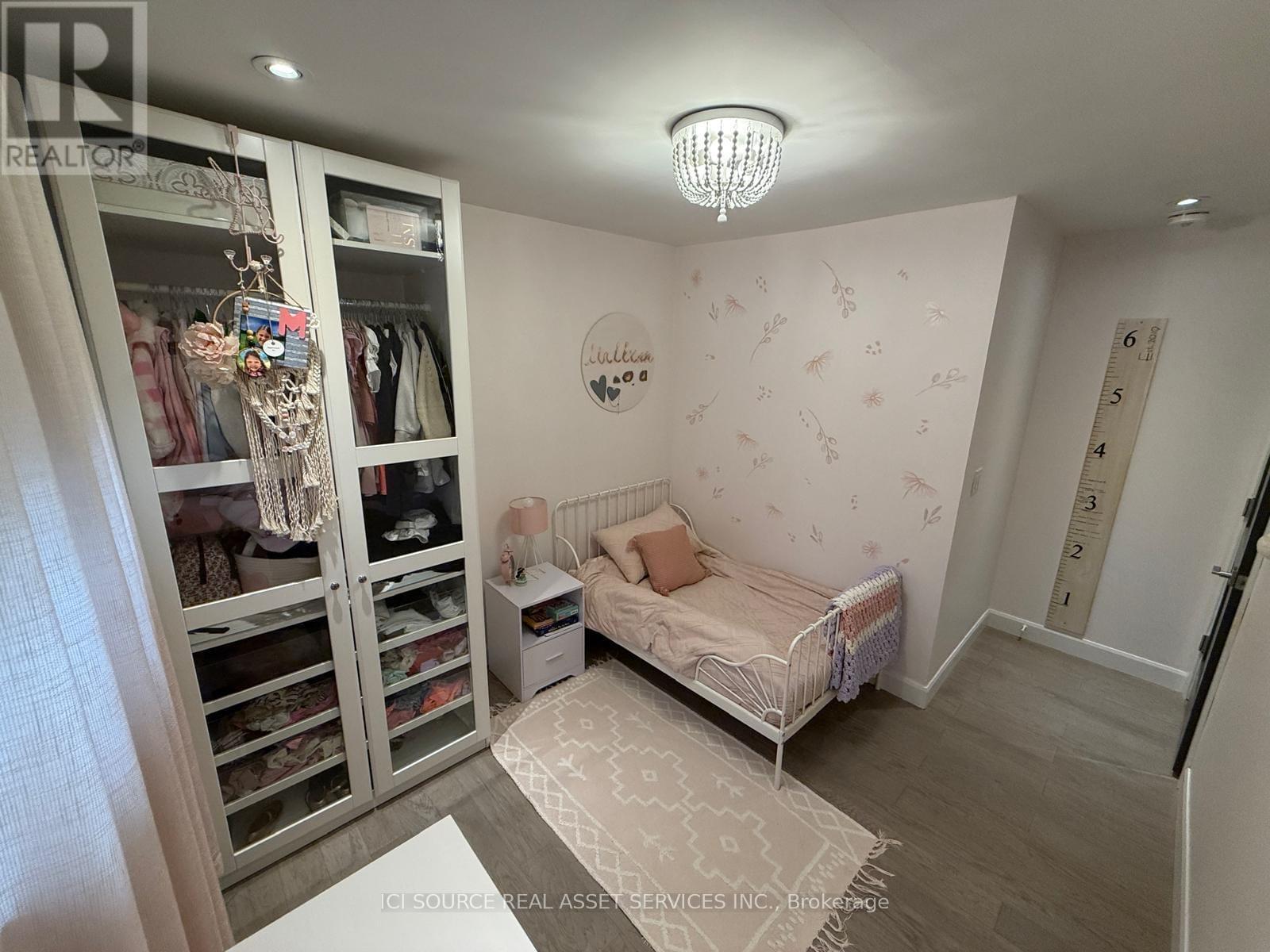 33 Hazelbury Drive, King, Ontario  L0G 1N0 - Photo 10 - N12737974