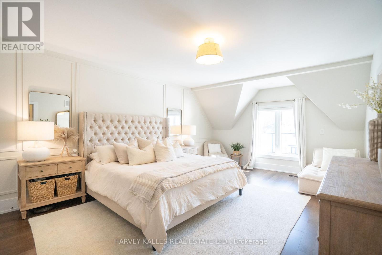 957 Eighth Street, Mississauga, Ontario  L5E 1R6 - Photo 25 - W12736306