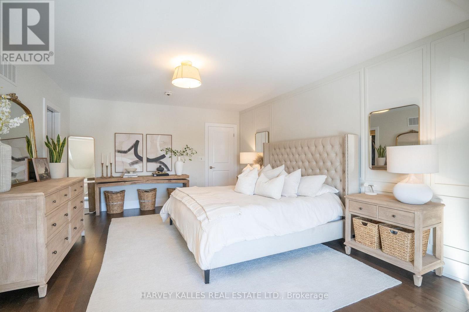 957 Eighth Street, Mississauga, Ontario  L5E 1R6 - Photo 27 - W12736306