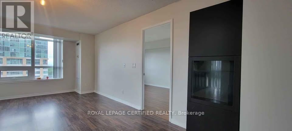 903 - 3 Michael Power Place, Toronto (Islington-City Centre West), Ontario  M9A 0A2 - Photo 8 - W12737552