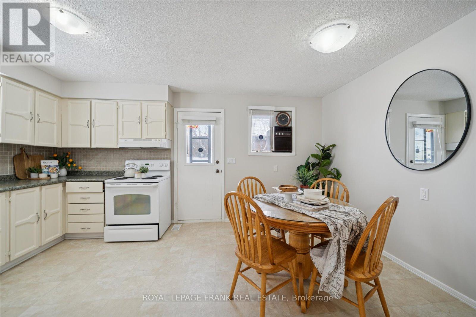 581 Grandview Street S, Oshawa (Donevan), Ontario  L1H 7T5 - Photo 15 - E12738280