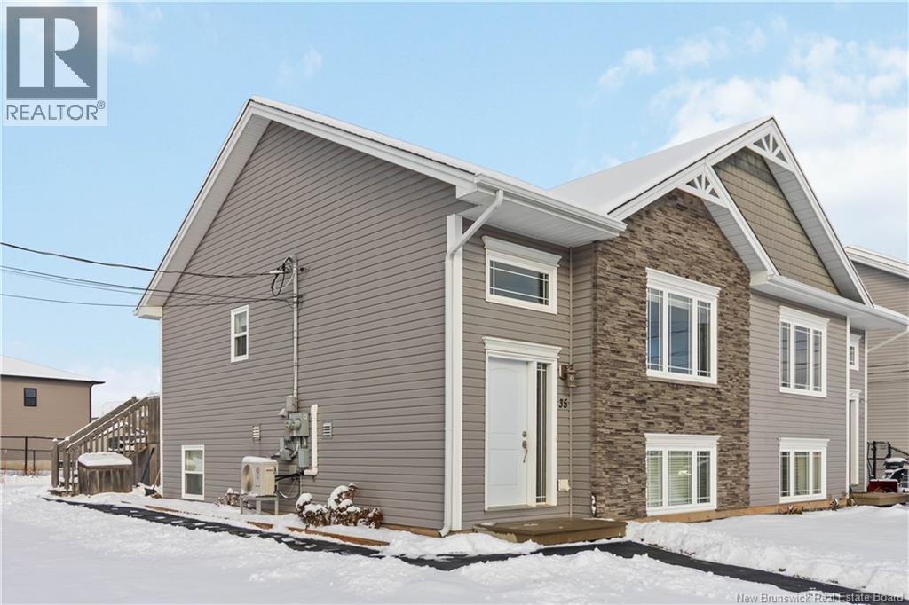 35 Holland Drive, Moncton, New Brunswick  E1G 0X3 - Photo 3 - NB127627