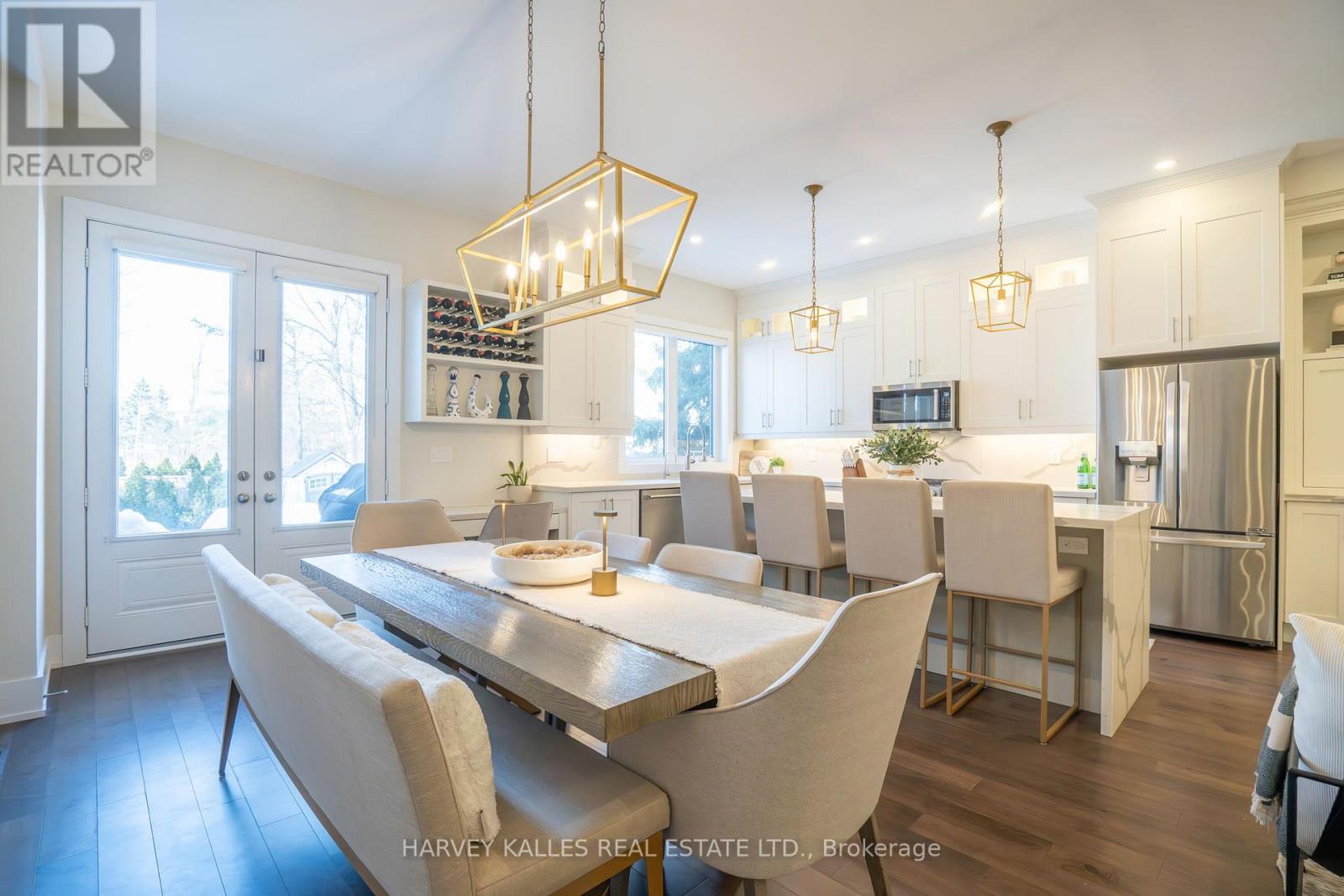 957 Eighth Street, Mississauga, Ontario  L5E 1R6 - Photo 5 - W12736306