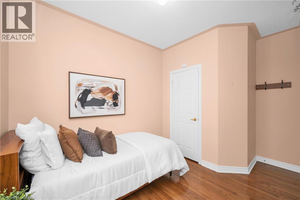 2546 Nichols Drive, Oakville, Ontario  L6H 7L3 - Photo 16 - 40800997