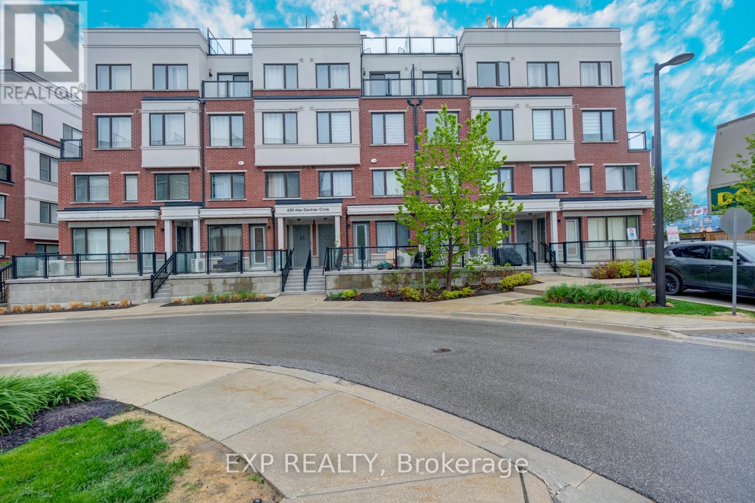 112 - 600 Alex Gardner Circle, Aurora, Ontario  L4G 3G5 - Photo 24 - N12373050