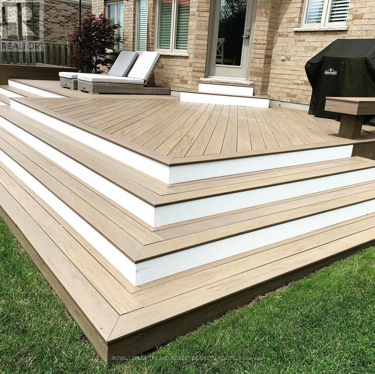 56 Fieldstone Crescent S, Middlesex Centre, Ontario  N0L 1R0 - Photo 41 - X12738436