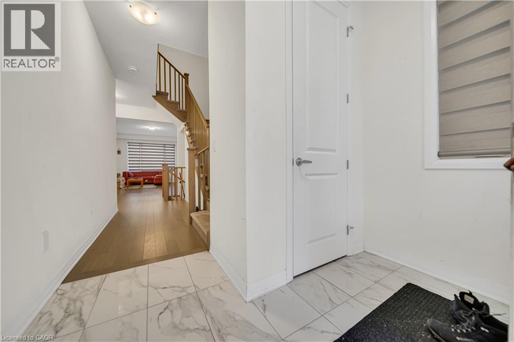 212 Leslie Davis Street, Ayr, Ontario  N0B 1E0 - Photo 4 - 40800919