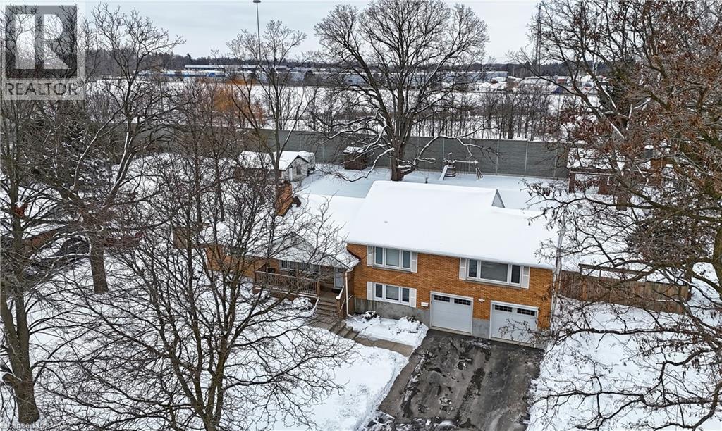 230 Kitchener Road, Cambridge, Ontario  N3H 1A6 - Photo 2 - 40792236