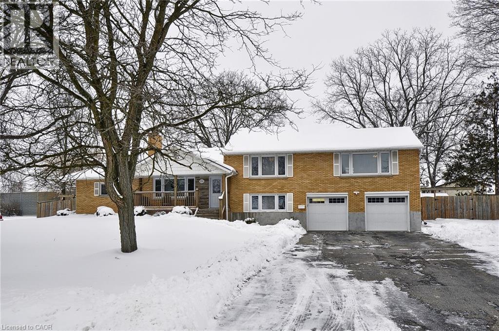 230 Kitchener Road, Cambridge, Ontario  N3H 1A6 - Photo 3 - 40792236