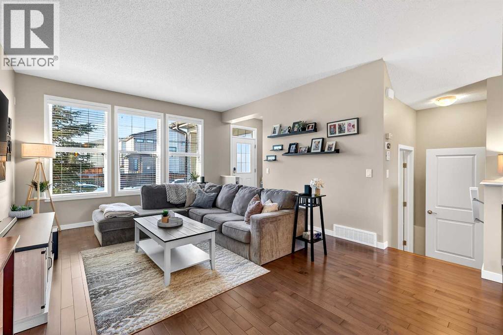 90 Walden Crescent Se, Calgary, Alberta  T2X 0S9 - Photo 4 - A2279477