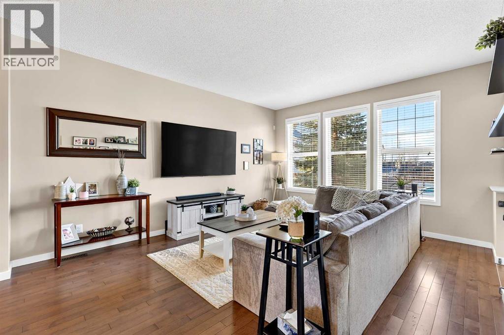 90 Walden Crescent Se, Calgary, Alberta  T2X 0S9 - Photo 3 - A2279477