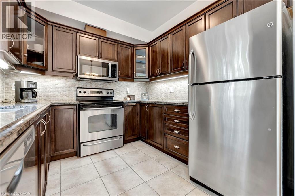 400 Stonehenge Drive Unit# 21, Ancaster, Ontario  L9K 0A2 - Photo 12 - 40798665