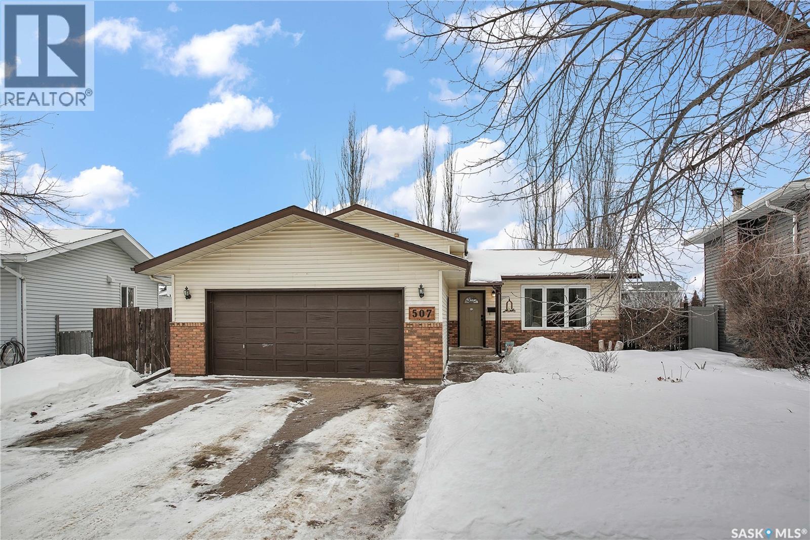 507 Wilkinson Crescent, Saskatoon, Saskatchewan  S7N 3L7 - Photo 1 - SK027590