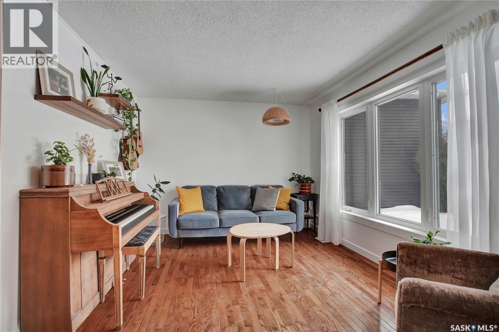 507 Wilkinson Crescent, Saskatoon, Saskatchewan  S7N 3L7 - Photo 3 - SK027590