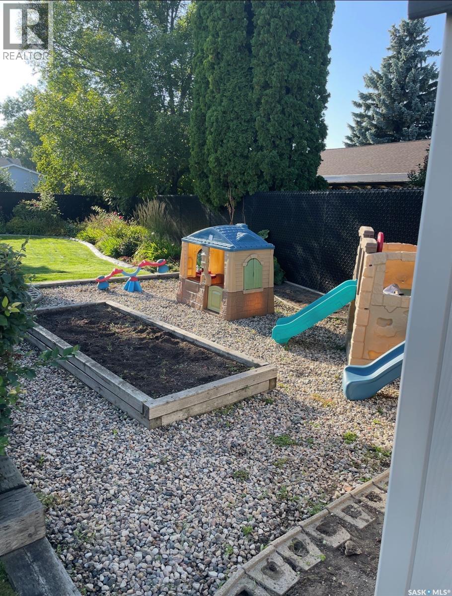 406 Addie Place, Saskatoon, Saskatchewan  S7N 3B6 - Photo 47 - SK027589