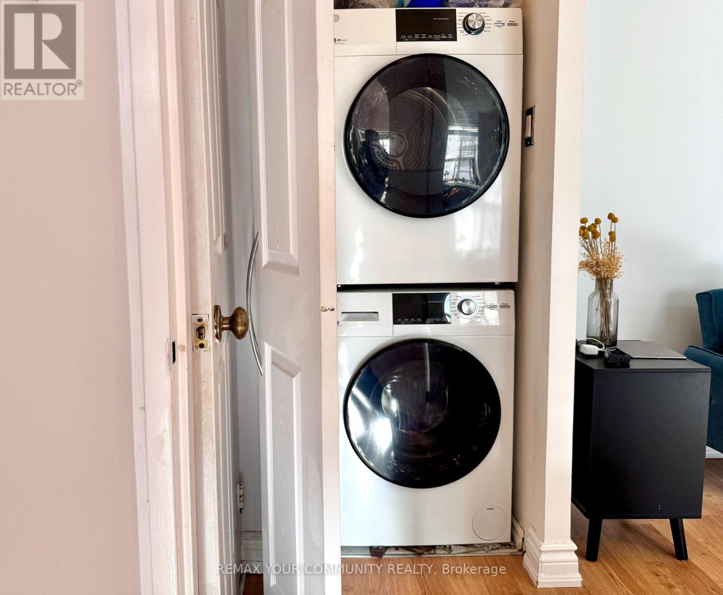 211 - 88 Charles Street, Toronto, Ontario  M4Y 2W7 - Photo 11 - C12738256