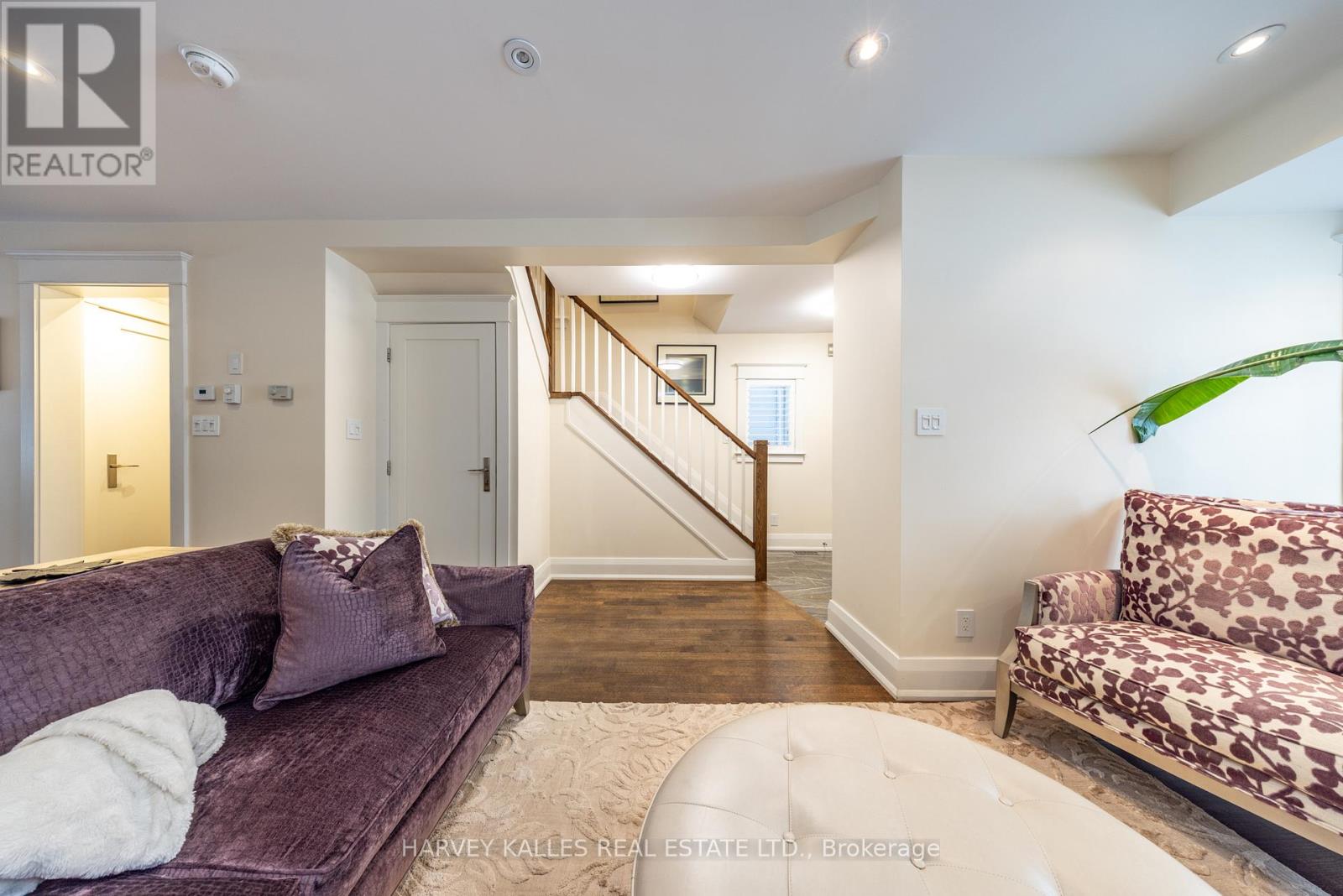 353 Briar Hill Avenue, Toronto, Ontario  M4R 1J3 - Photo 15 - C12738268