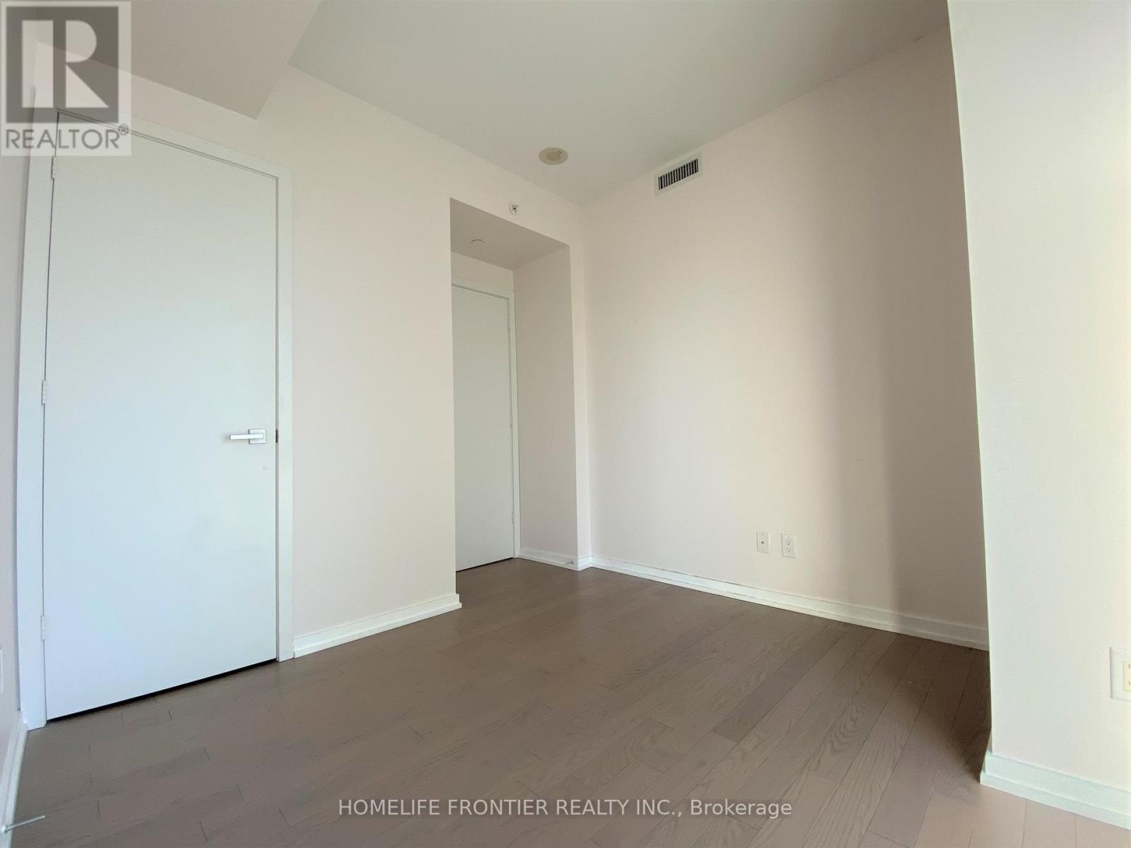 1706 - 101 Peter Street, Toronto, Ontario  M5V 0G6 - Photo 8 - C12738342