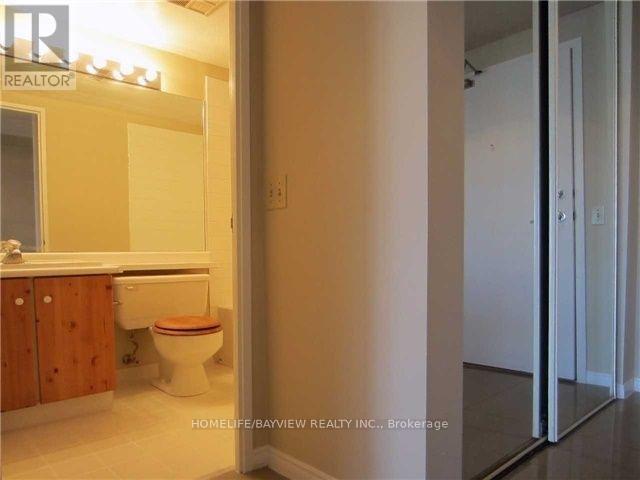 2013 - 7 Bishop Avenue, Toronto, Ontario  M2M 4J4 - Photo 10 - C12738362