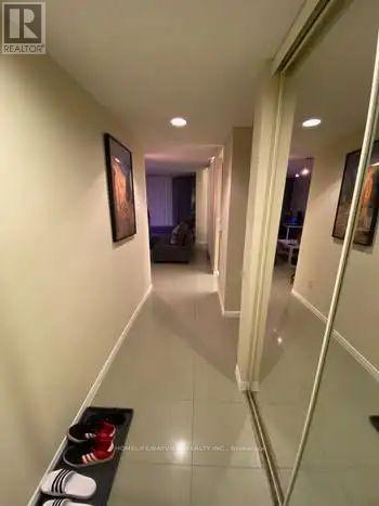 2013 - 7 Bishop Avenue, Toronto, Ontario  M2M 4J4 - Photo 12 - C12738362