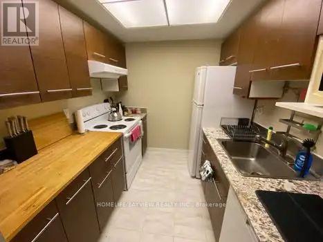 2013 - 7 Bishop Avenue, Toronto, Ontario  M2M 4J4 - Photo 4 - C12738362