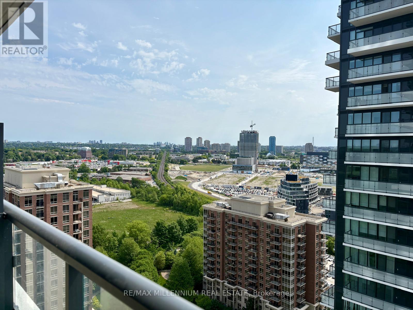 2006 - 10 Inn On The Park Drive, Toronto, Ontario  M3C 0P9 - Photo 18 - C12738368